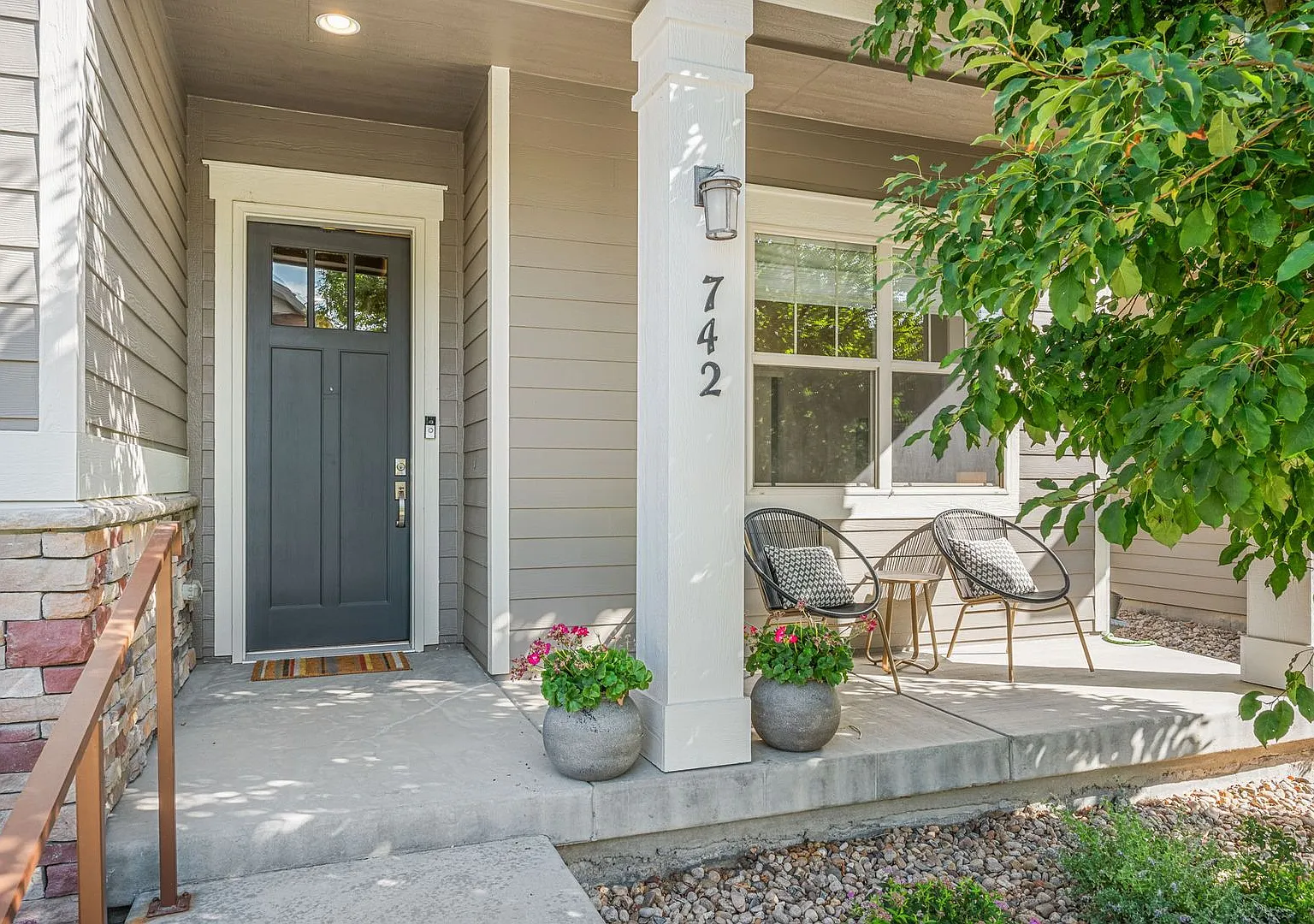 Charming 4 Bedroom, 3 Bath Steel Ranch Patio Home — Photo 2