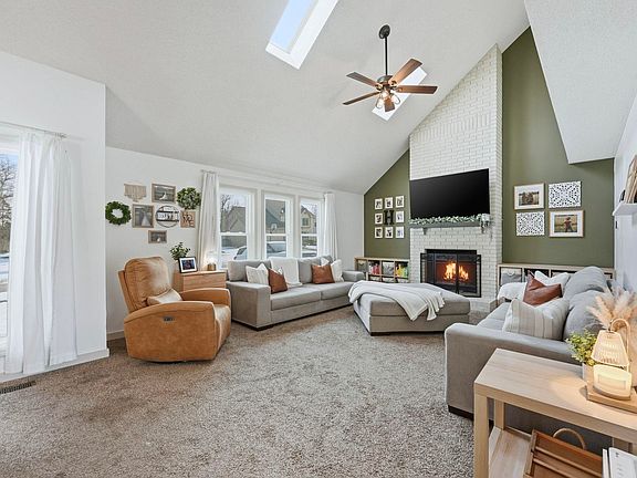 5th image of 8527 Deer Brook Pl
