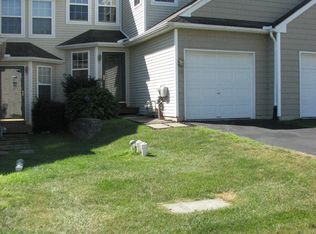 209 Danielle Ln, Coatesville, PA 19320