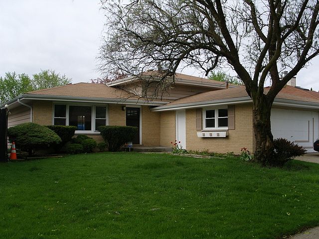 1st image of 2163 N Westmoreland Dr