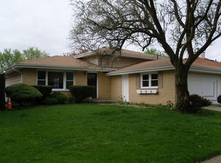 2163 N Westmoreland Dr, Palatine, IL