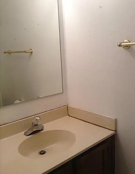 1240 Basswood Ct — Photo 11