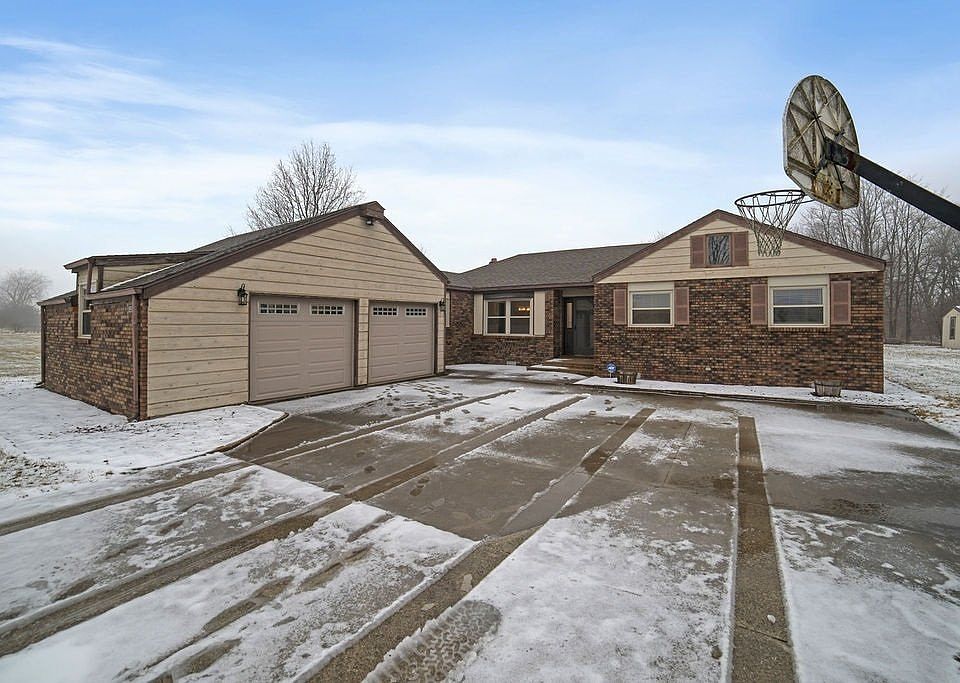 1st image of 8504 W County Road 500 N