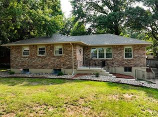 7501 N Central St, Gladstone, MO 64118