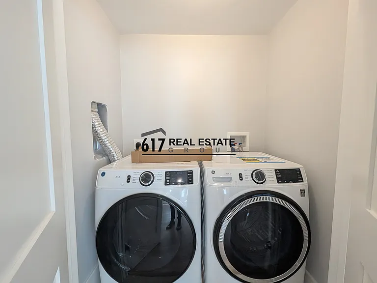 11 Holton St #1 — Photo 3