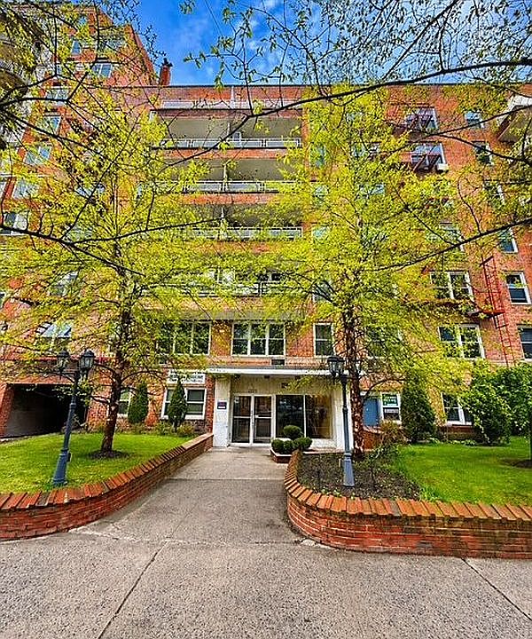 1st image of 2815 Ocean Pkwy APT 2D