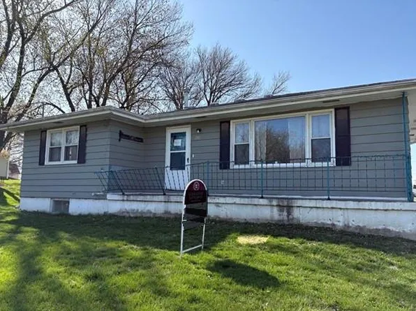 200 Cherry St, Maysville, MO 64469