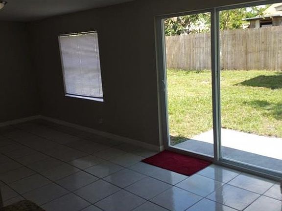 5th image of 5025 Headlee Dr