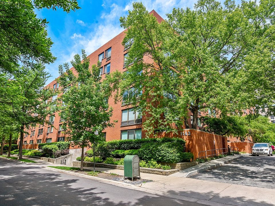 1st image of 1143 S Plymouth Ct APT 105