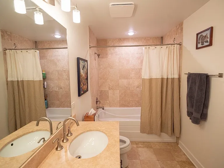 3245 N Ashland Ave #4D — Photo 17