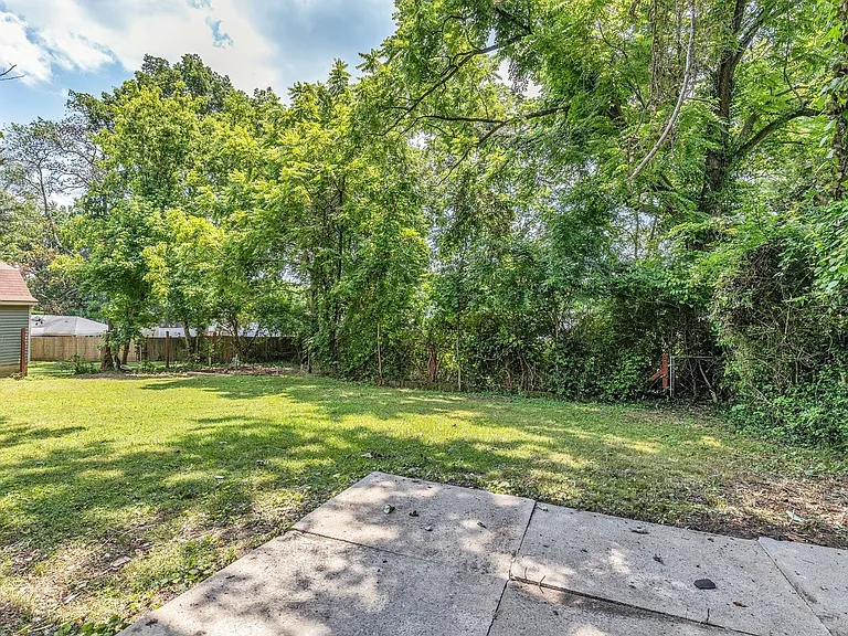 2923 Emery Dr — Photo 24