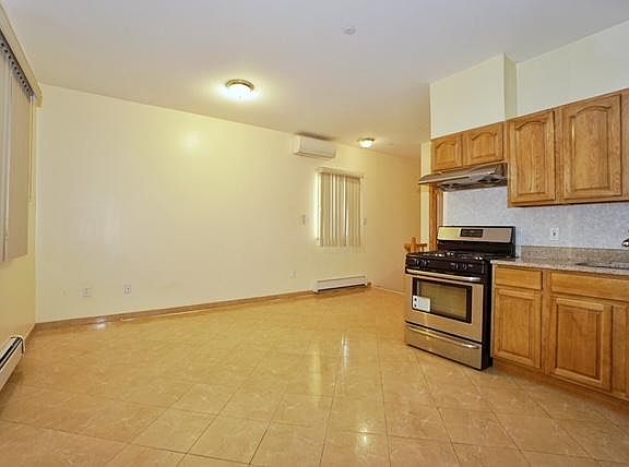 3rd image of 258 Elvin St #1-2