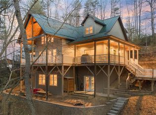 490 Blue Heron Ln, Wilkesboro, NC 28697