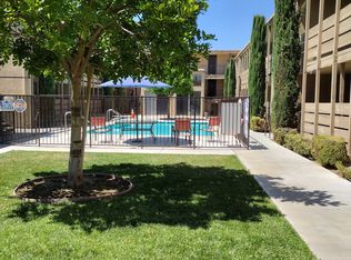 8715 Magnolia Ave #102, Riverside, CA 92503