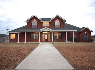140 Elm Country Dr, La Vernia, TX 78121