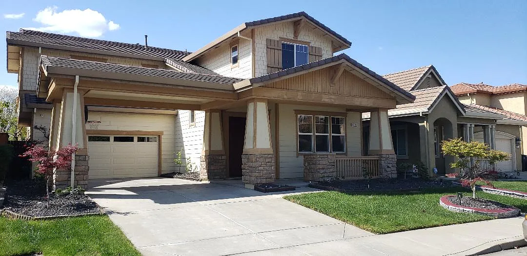 4231 Cherry Blossom Ln photo 1