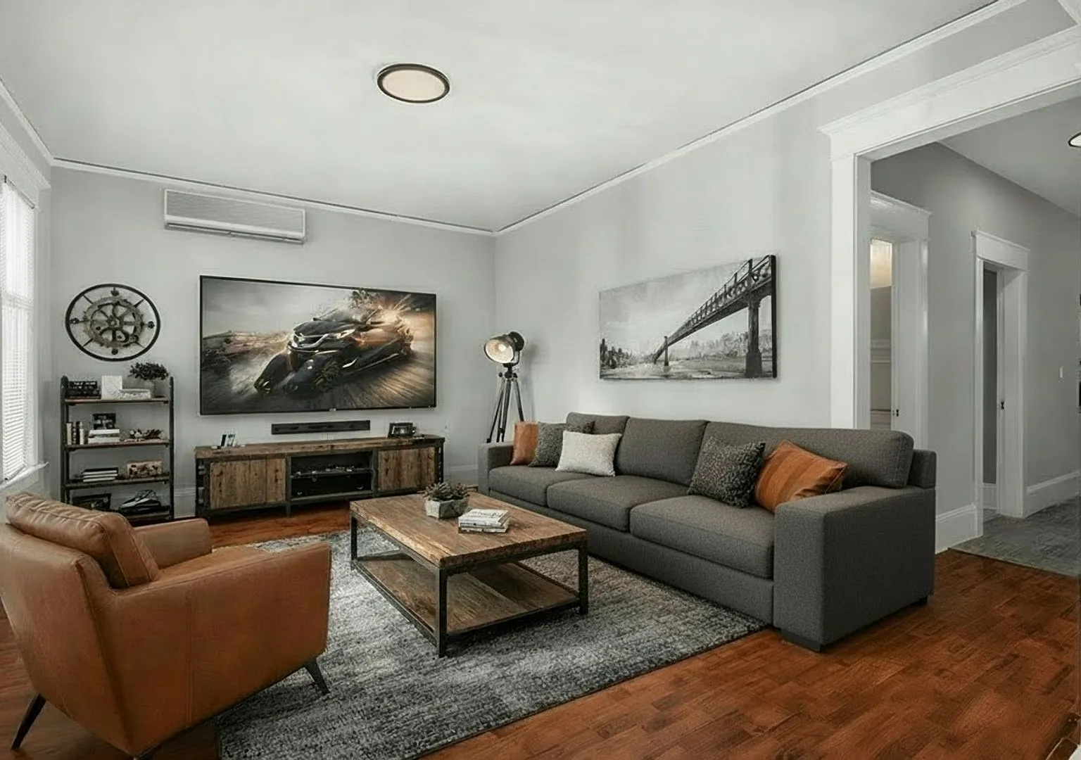 Hillcrest Manor — Photo 3