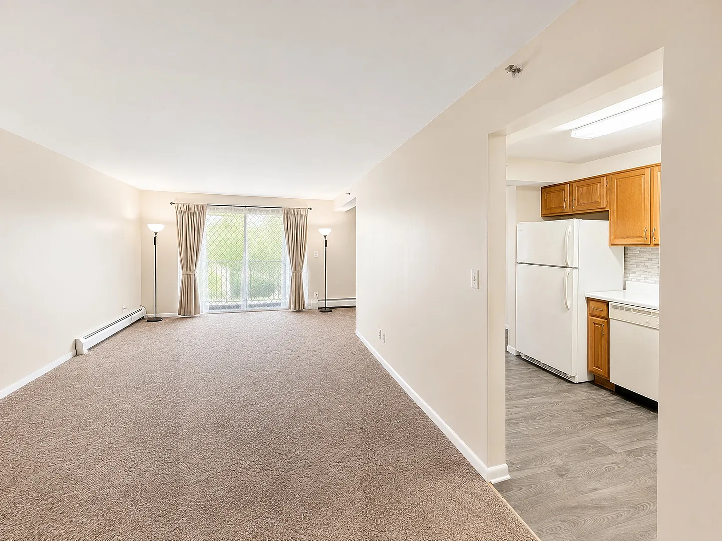 1 bed, 800 sqft, $1,550 — Photo 3