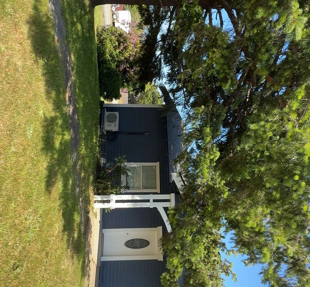 2 bed, 916 sqft, $1,975 — Photo 1