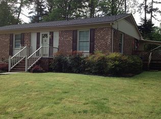 412 Pinecroft Dr, Raleigh, NC 27609