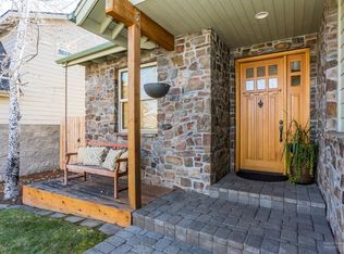 2933 NE Flagstone Ave, Bend, OR 97701