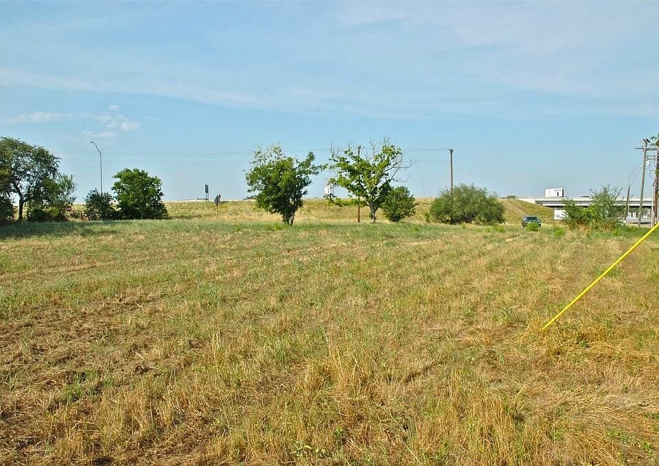 1st image of 1809 State Highway 159