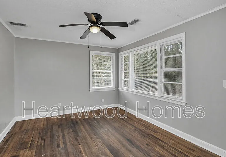3300 Margrave Rd #B — Photo 2