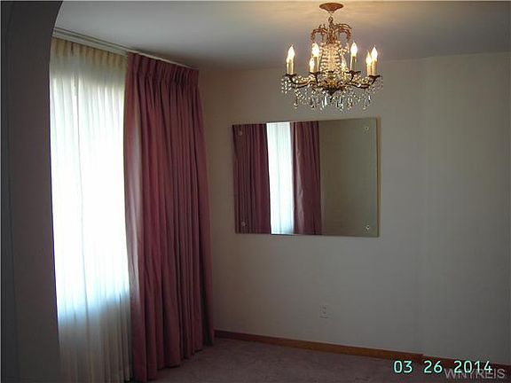 5th image of 444 Woodlin Ave
