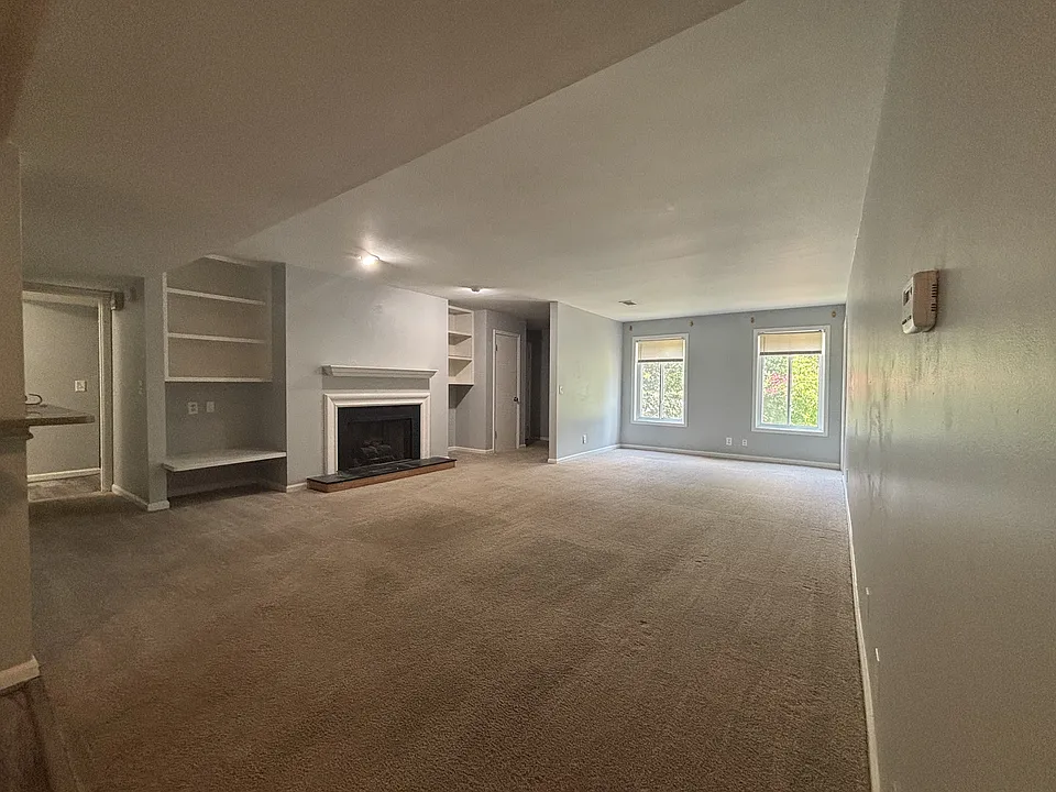563 Emory Oaks Way #563