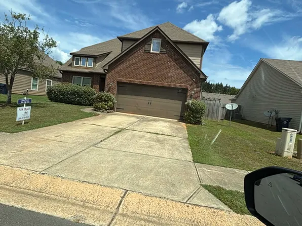 7512 Daisy Ln, Northport, AL 35473