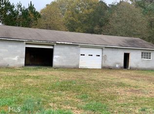 3328 Tom Brewer Rd, Loganville, GA 30052