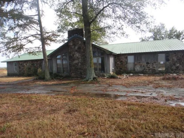 3367 Chudy Rd, Hazen, AR 72064