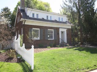 826 Giddings Ave SE, Grand Rapids, MI 49506