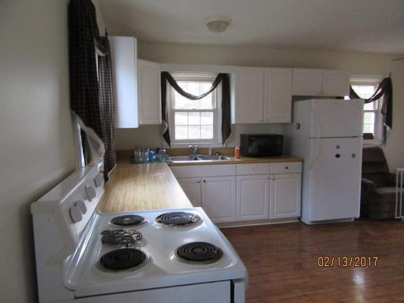 3rd image of 1513 Suncrest Dr