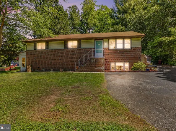 2604 Cub Hill Rd, Baltimore, MD 21234