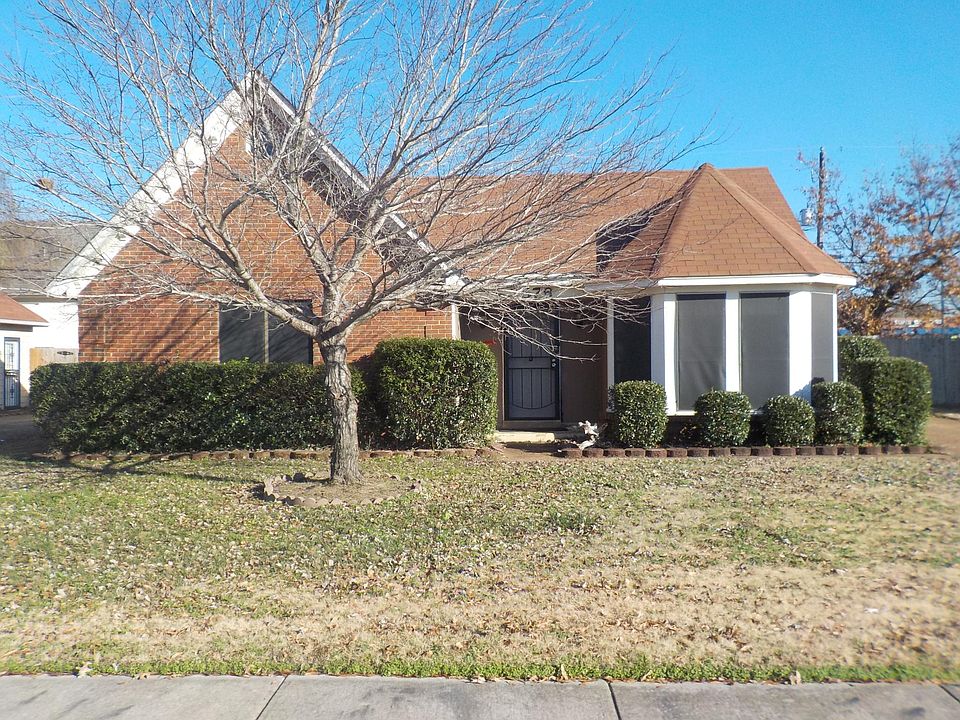 1st image of 2576 Lakeside Dr