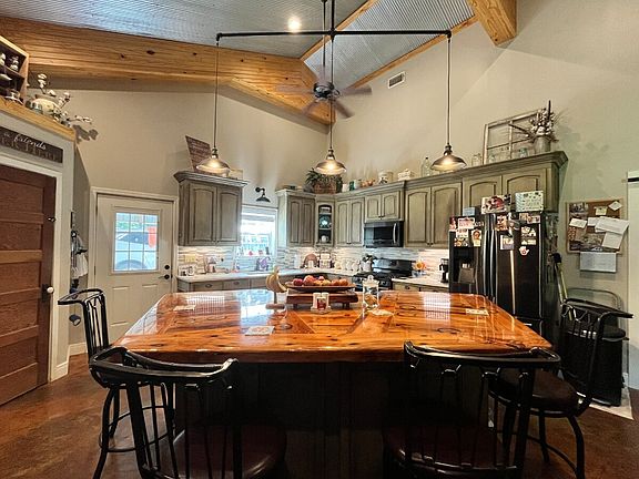Large Kitchen With Open Floor Plan Perfect for Entertaining