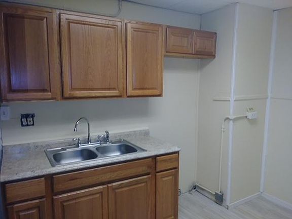 2nd image of 690 E 124th St