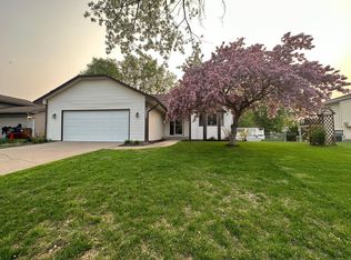 10941 Maryland Ave N, Champlin, MN 55316