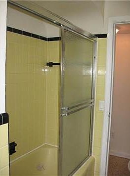 4th image of 221 SE 5th Ave