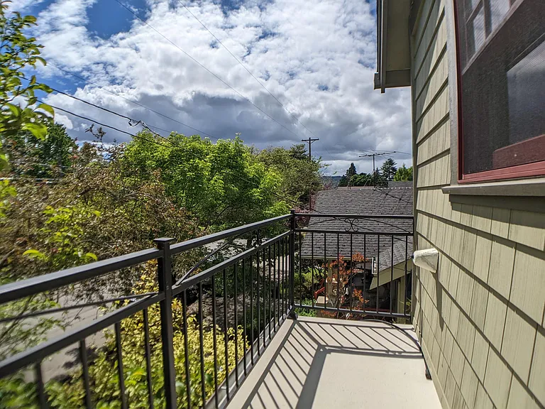1827 N Skidmore St — Photo 57