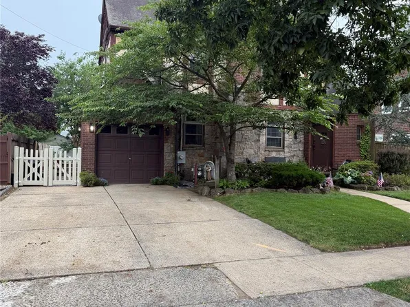 254 E Argyle Street, Valley Stream, NY 11580