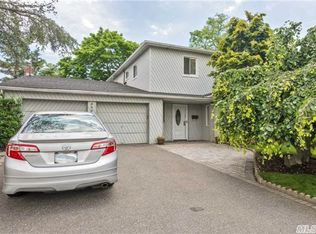 3003 Cheryl Rd, Merrick, NY 11566