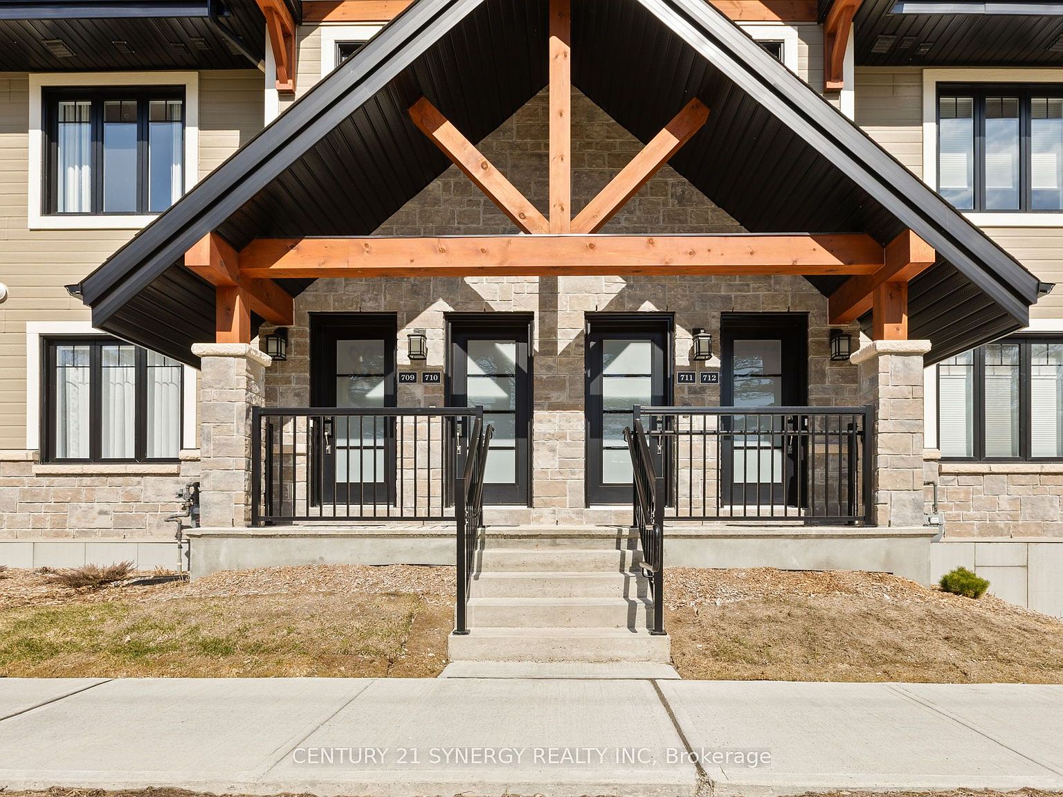 360 Montee Outaouais St #710