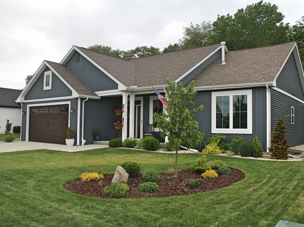 3920 Tanglewood Pl, Janesville, WI 53546