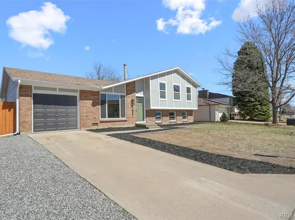 9457 W Hamilton Drive, Lakewood, CO 80227