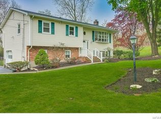 33 Ackerman Ave, Airmont, NY 10901