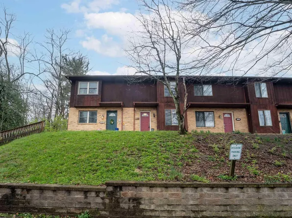 135 Lough St APT D, Morgantown, WV 26501