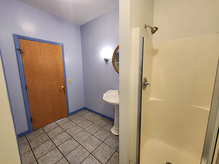 109 N Hollow Rd — Photo 21