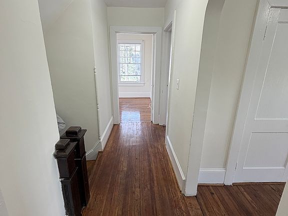 5th image of 202 Groveland Ave #2